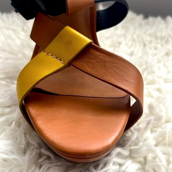 GORGEOUS L.A.M.B. by Gwen Stefani Tan with Blk & Yellow Platform Stiletttosπ π - Picture 7 of 15